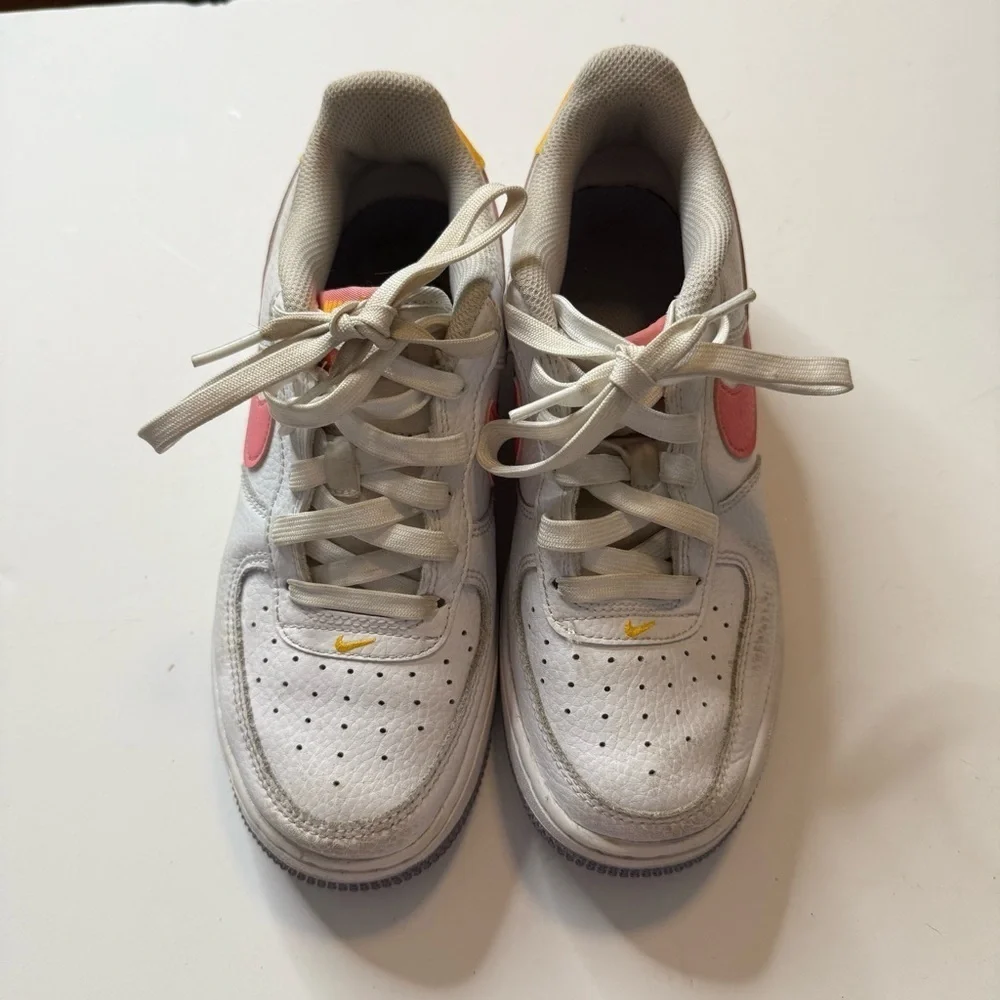 Nike Air Force 1 Low Coral Chalk Laser Orange